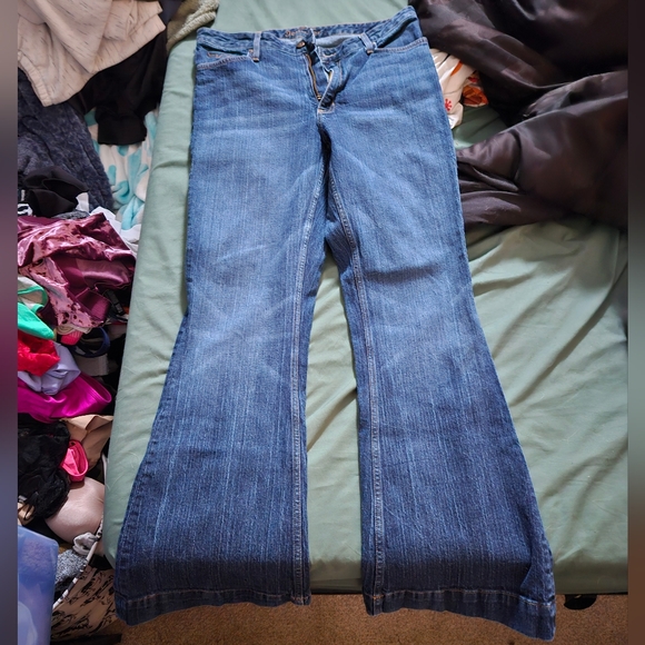 Kimes - Picture 2 of 6